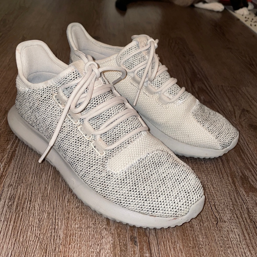 Adidas Boost Throwback